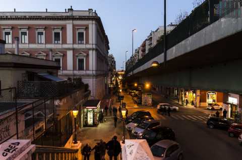 Leggende, antiche scuole e romantici cavalcavia: l sotto il ponte di Corso Cavour